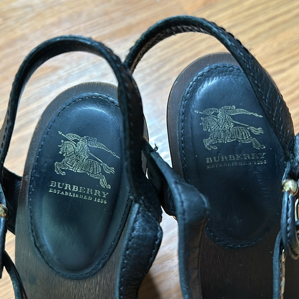 Burberry Sandals - Picture 2 of 6